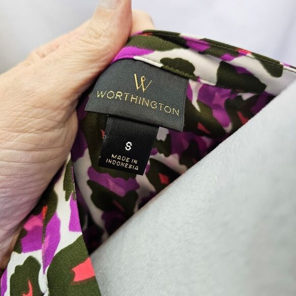 Worthington Purple Leopard Print Button Front Blouse Size Small - Picture 4 of 7